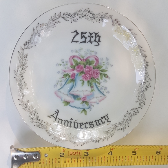 π½ 25th Anniversary Plate - Picture 5 of 5